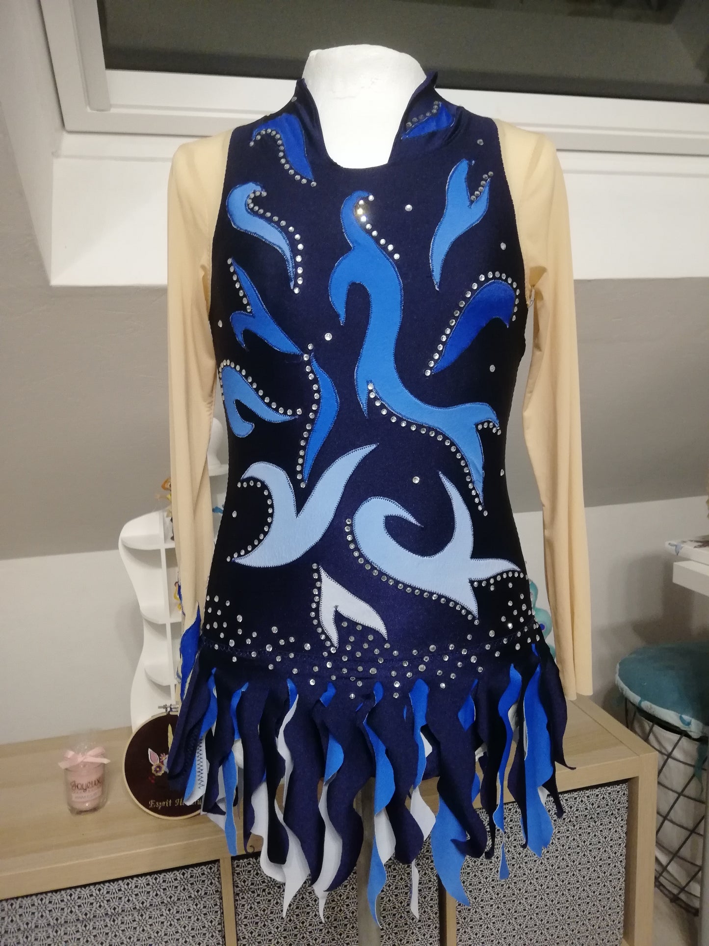 Gymnastique Rythmique - Justaucorps - Bleu et Noir- 8 ans - seconde main