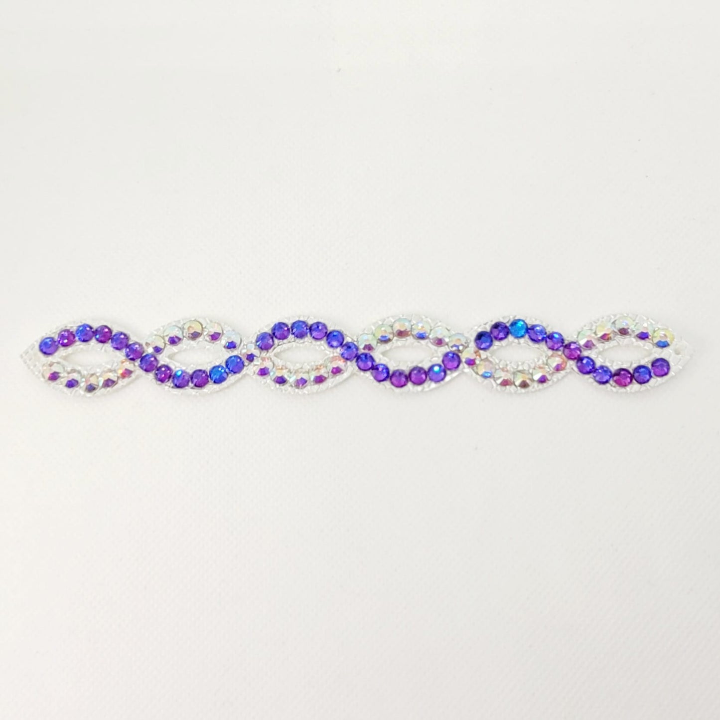 Gymnastique Rythmique - Couronne à chignon argenté - "Torsade" - Strass Aurore Boréale et Violet Boréale