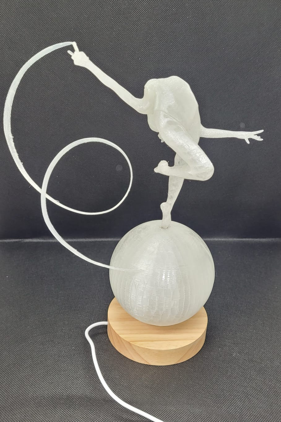 Lampe LED gymnastique rythmique – impression 3D écoresponsable