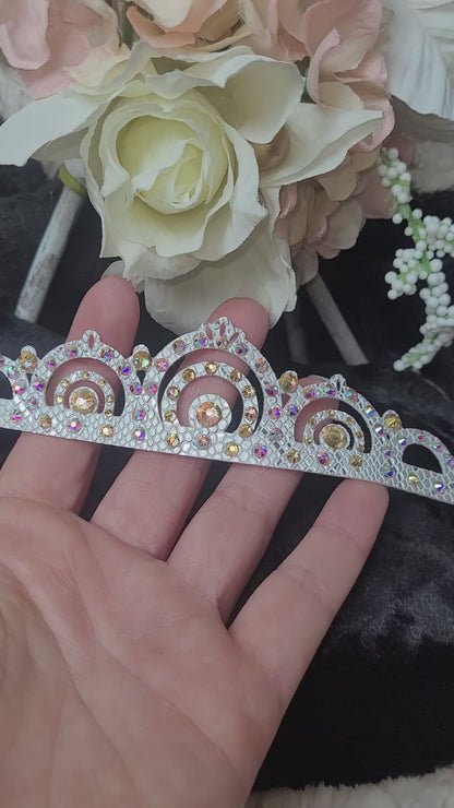 Gymnastique Rythmique - Couronne à chignon argent- "Tiare" - Strass Doré et Cristal AB